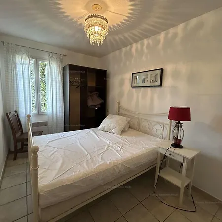 Hébergement de vacances Maison Narbonne, 4 Pièces, 7 Personnes - Fr-1-229b-51 *