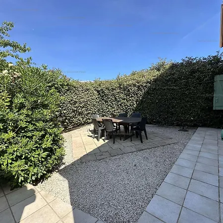Hébergement de vacances Maison Narbonne, 4 Pièces, 7 Personnes - Fr-1-229b-51 *